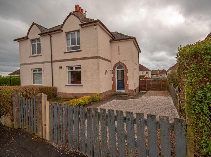 2 Bedroom Semi-Detached House To Rent In Myrtle Crescent, Kirkcaldy, KY2