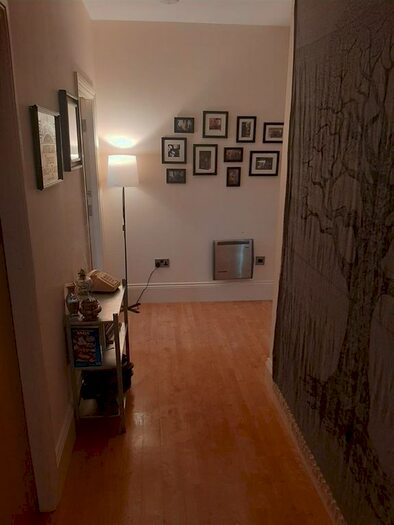 2 Bedroom Flat To Rent In Albion House, Vicar Lane, Bradford, BD1