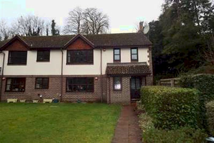 2 Bedroom Flat To Rent In Old Town, SN1