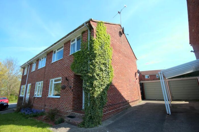 3 Bedroom Semi-Detached House To Rent In Rowan Way, Yeovil, BA20