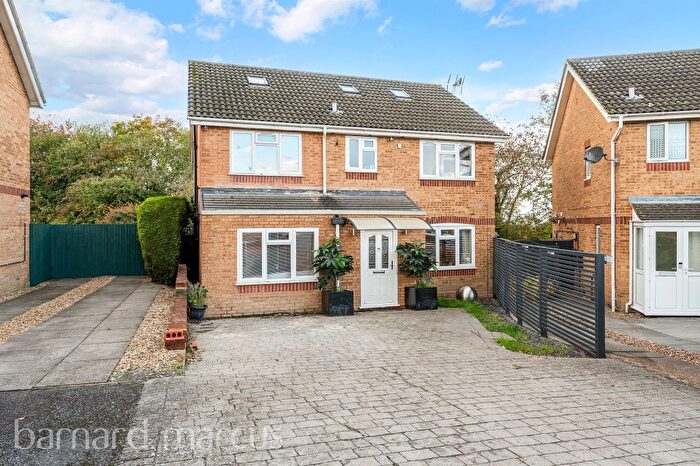 5 Bedroom Detached House For Sale In Whitegate Way, Tadworth, KT20