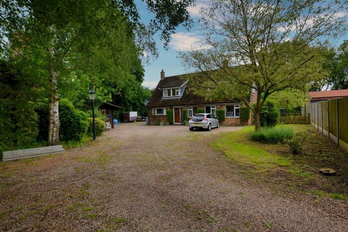 3 Bedroom Detached House For Sale In Main Street, Kirklington, Newark, NG22