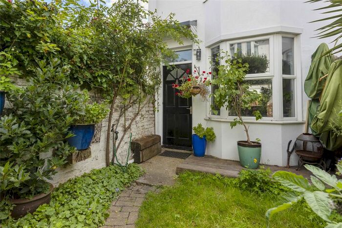 3 Bedroom End Of Terrace House To Rent In Camden Terrace, Brighton, East Sussex, BN1