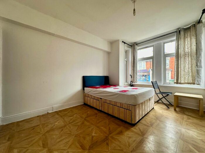 1 Bedroom Flat To Rent In St Denys Road, Southampton, Hampshire, SO17