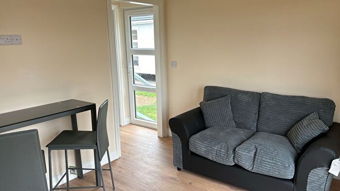 1 Bedroom Mobile/park Home To Rent In Woodside Home Park, Woodside, Luton, Bedfordshire, LU1