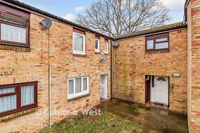 3 Bedroom Terraced House For Sale In Clouston Close, Wallington, Surrey, SM6