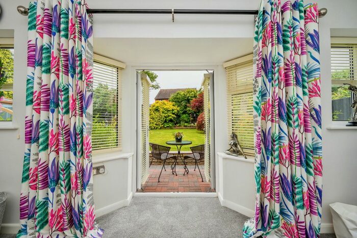 3 Bedroom Bungalow For Sale In Hatherton Road, Cannock, Staffordshire, WS11
