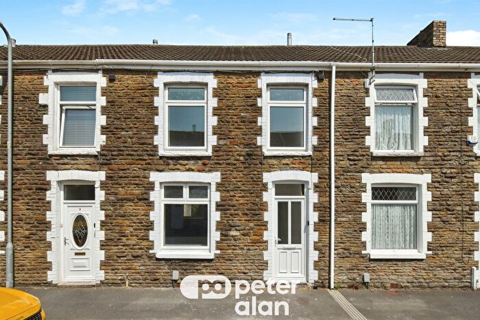 3 Bedroom Property To Rent In Tucker Street, Neath, SA11