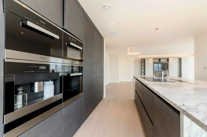3 Bedroom Flat To Rent In Chelsea Creek, Chelsea Creek, London, SW6