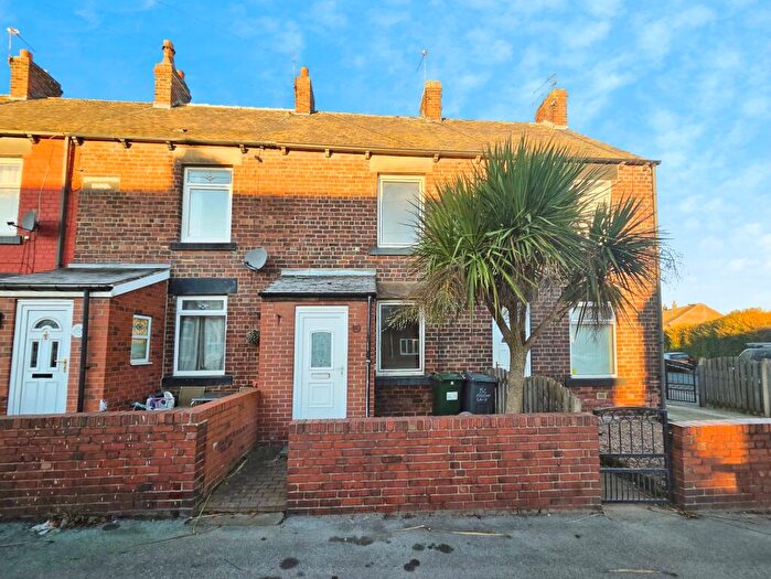 2 Bedroom Terraced House For Sale In Fish Dam Lane, Barnsley, S71
