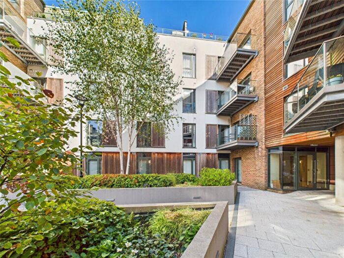 2 Bedroom Apartment For Sale In Anchorage, Bristol, BS1