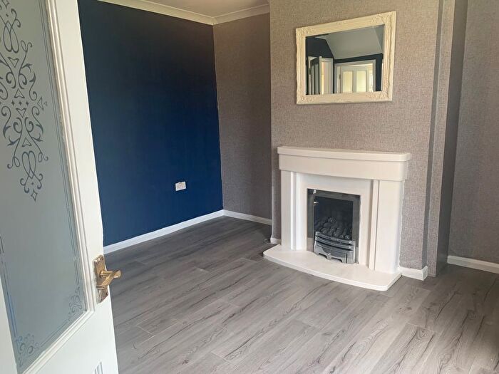 3 Bedroom Semi-Detached House To Rent In Browning Drive, Rotherham, S65