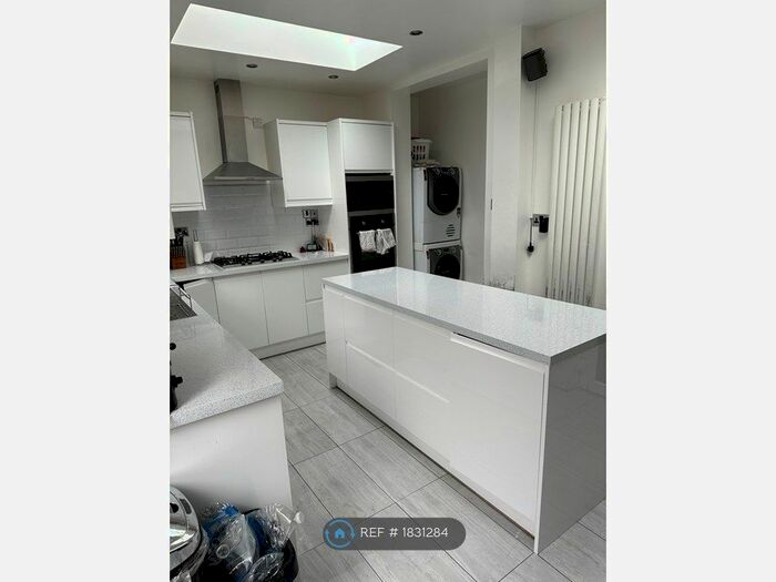 4 Bedroom Terraced House To Rent In Mcleod Road, London, SE2