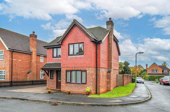 4 Bedroom Detached House For Sale In Avocet Way, Waterlooville, PO8