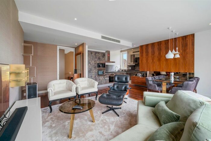 2 Bedroom Flat To Rent In Hepworth Court, Grosvenor Waterside, Gatliff Road, SW1W