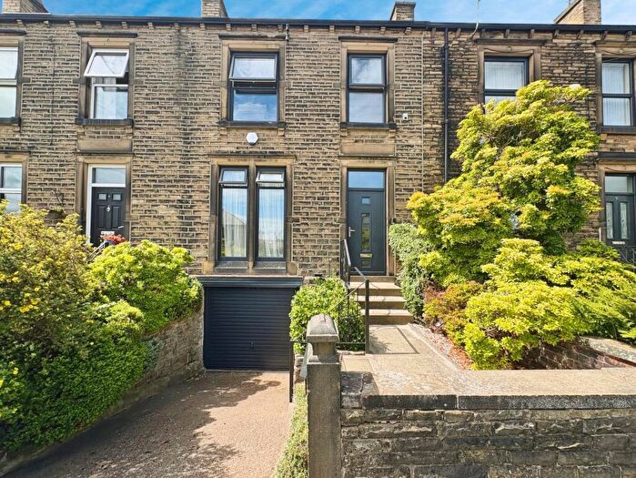 3 Bedroom Terraced House To Rent In Alexandra Road, Huddersfield, West Yorkshire, HD3
