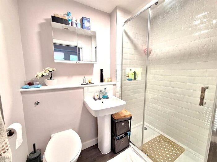 1 Bedroom Apartment For Sale In Pangbourne Street, Reading, RG30