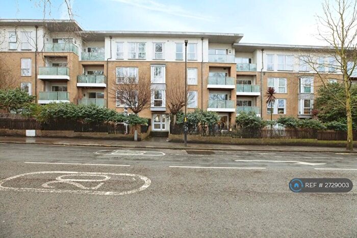 2 Bedroom Flat To Rent In Altima Court, London, SE22