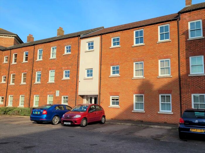 2 Bedroom Flat To Rent In Stafford Keep, Pine Street, Aylesbury, HP19
