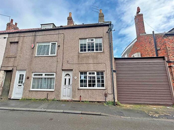 2 Bedroom End Of Terrace House For Sale In Chapel Street, Middlesbrough, TS6