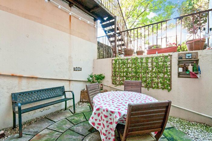 1 Bedroom Flat To Rent In Cambridge Road, Hove, BN3