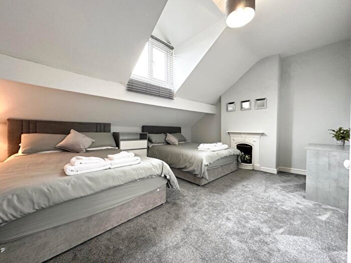 2 Bedroom Flat To Rent In Francis Street, Eccles, Manchester, M30