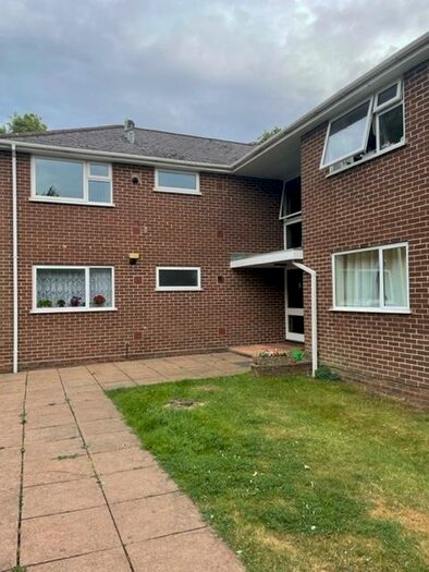 1 Bedroom Flat To Rent In Old Kiln Road, Flackwell Heath, High Wycombe, HP10