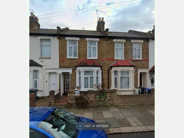 4 Bedroom Terraced House To Rent In Wakefield Street, London, N18
