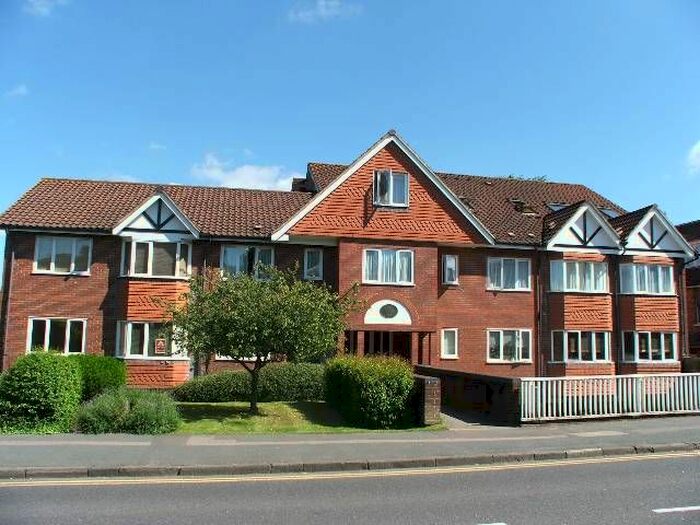 1 Bedroom Flat To Rent In Claridge House, Upper Grosvenor Road, Tunbridge Wells, TN1