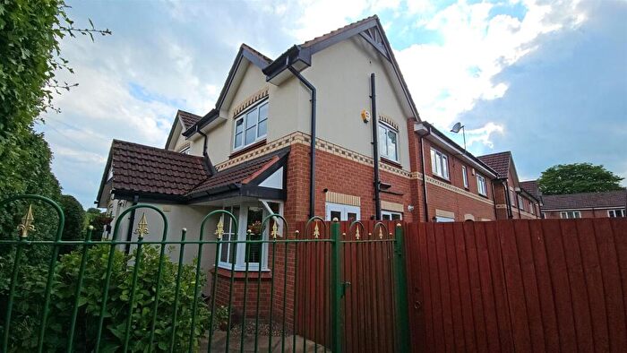 3 Bedroom End Of Terrace House For Sale In Harburn Walk, Wythenshawe, M22