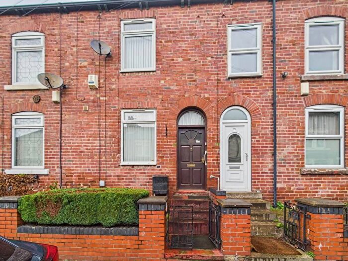3 Bedroom Terraced House For Sale In Lower Oxford Street, Castleford, WF10