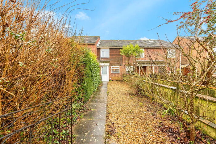 2 Bedroom Terraced House To Rent In Shalcombe, Netley Abbey, Southampton, SO31