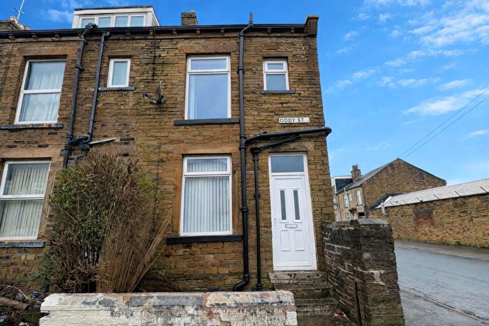 2 Bedroom Terraced House For Sale In Oddy Street, Tong, BD4