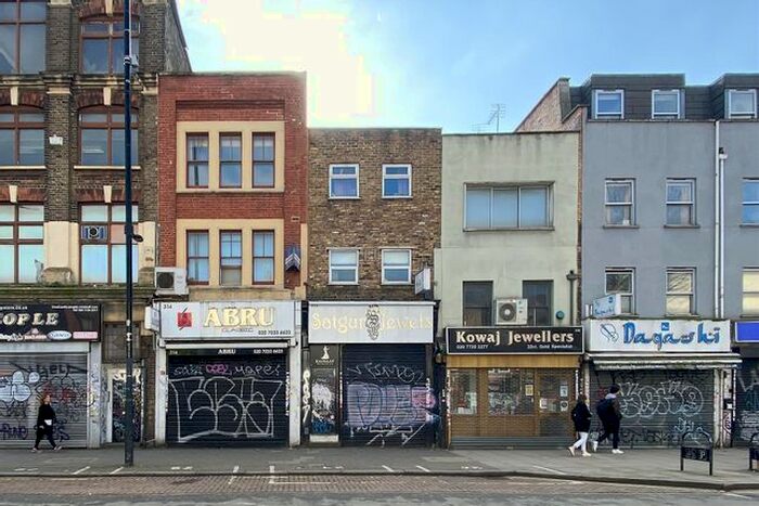 1 Bedroom Flat To Rent In Bethnal Green Road, London, E2