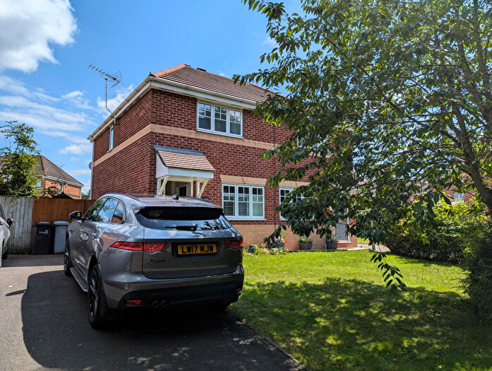 3 Bedroom Semi-Detached House To Rent In Conrad Close, CW1