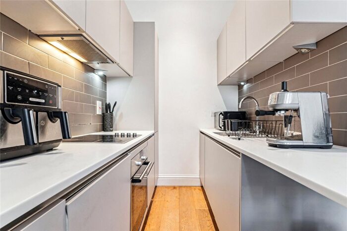 1 Bedroom Flat For Sale In Holland Road, London, W14