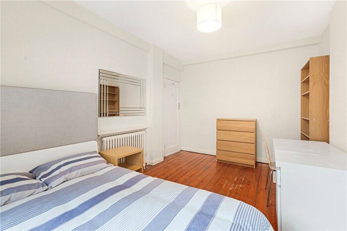3 Bedroom Flat To Rent In West Kensington Court, Edith Villas, London, W14