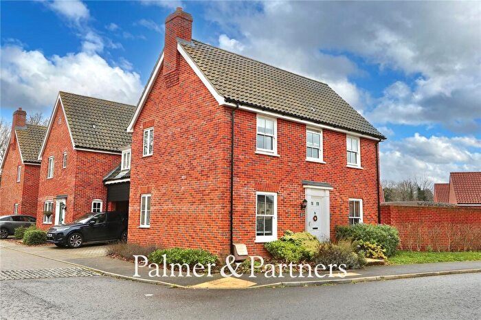 4 Bedroom Link Detached House For Sale In Thacker Close, Bramford, Ipswich, Suffolk, IP8