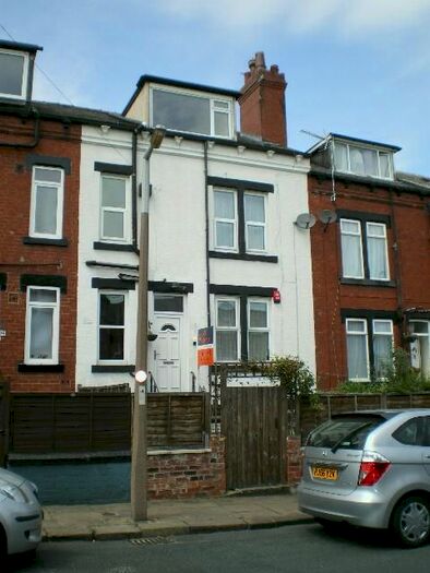 2 Bedroom Terraced House To Rent In Primrose Lane, Leeds, LS11