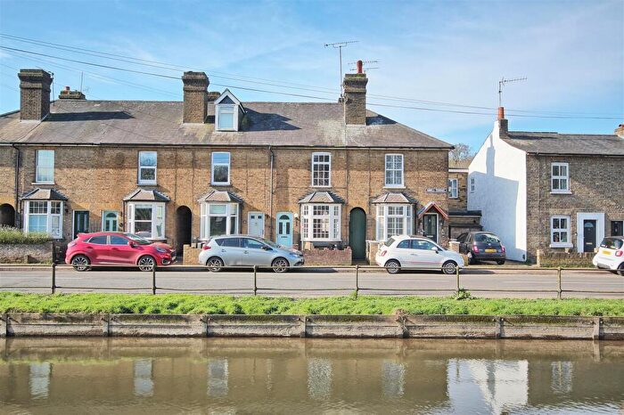 2 Bedroom Terraced House For Sale In London Road - Ware - Chain Free, SG12