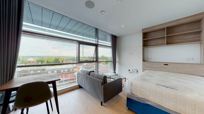 Studio To Rent In Station Road, KT15