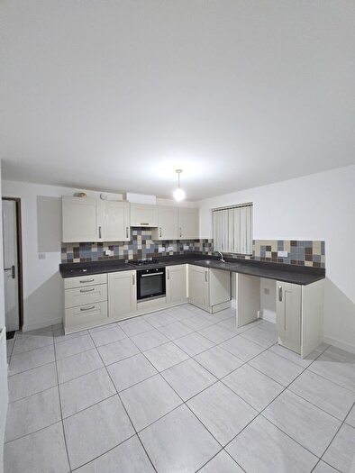 3 Bedroom Detached House To Rent In Wenlock Way, Manchester, M12