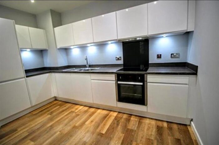 2 Bedroom Flat To Rent In Tate House, - New York Road, Leeds, West Yorkshire, , Uk, LS2