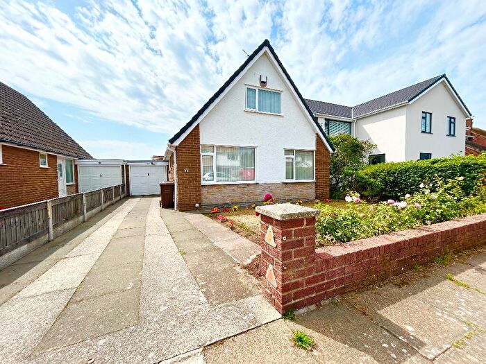 3 Bedroom Detached Bungalow For Sale In Sunbury Drive, Southport, Merseyside, PR8