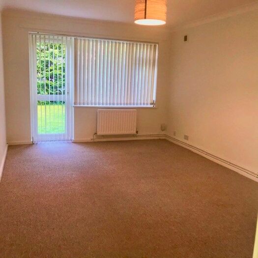 1 Bedroom Flat To Rent In The Avenue, Worcester Park, KT4