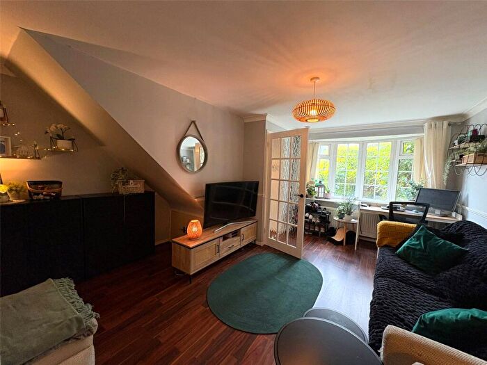 2 Bedroom Semi-Detached House For Sale In Killisick Road, Arnold, Nottingham, Nottinghamshire, NG5