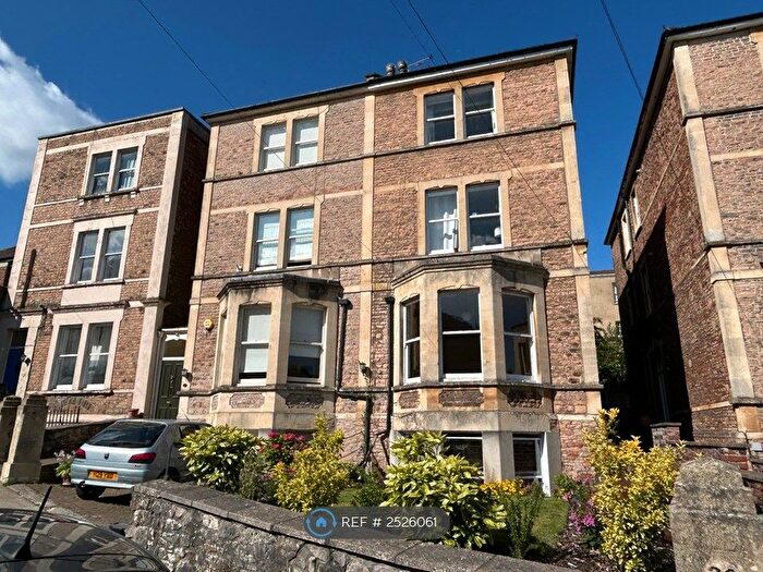 2 Bedroom Flat To Rent In Clifton Park Road, Bristol, BS8