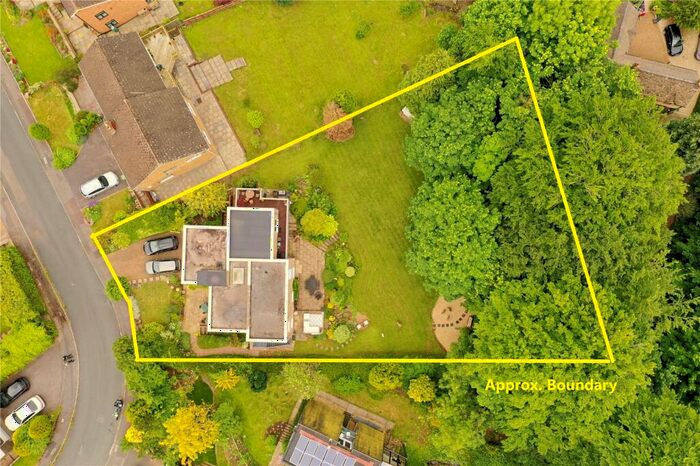 4 Bedroom Detached House For Sale In The Ridge, Blunsdon, Swindon, Wiltshire, SN26