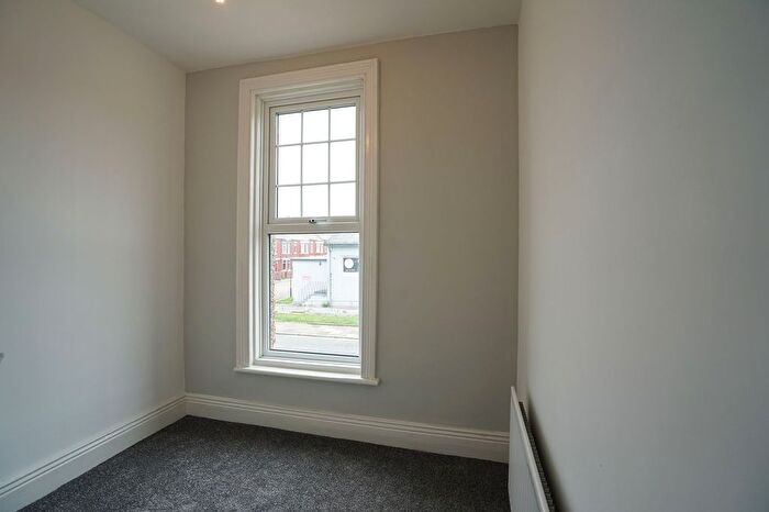 4 Bedroom Maisonette To Rent In Stanhope Road, South Shields, Tyne Amp; Wear, NE33