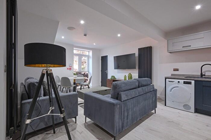 6 Bedroom Terraced House To Rent In Hanover Street, Swansea, Wales, SA1